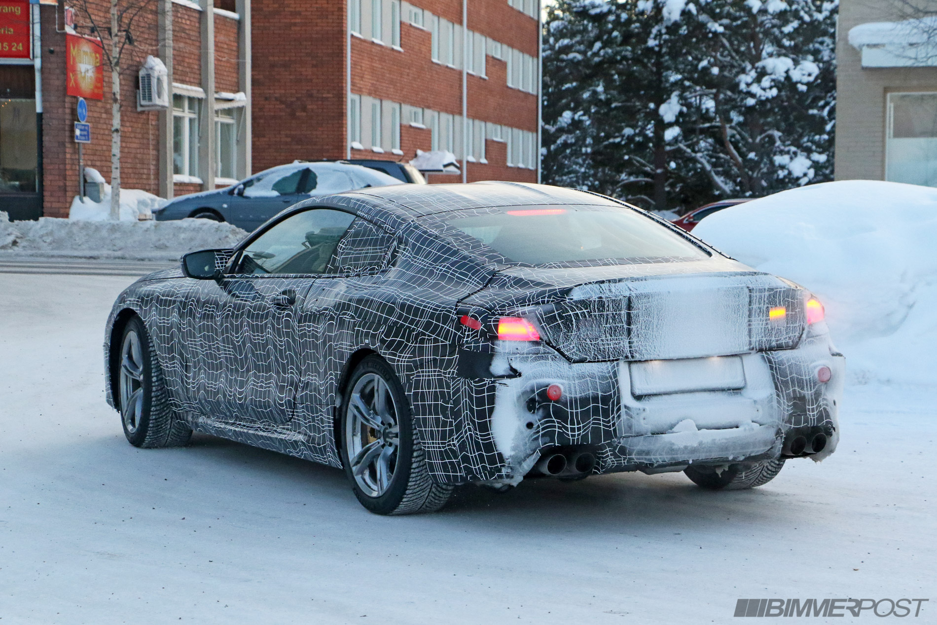 BMW%20M8%20Coupe%2011.jpg?w=128&h=135&fi