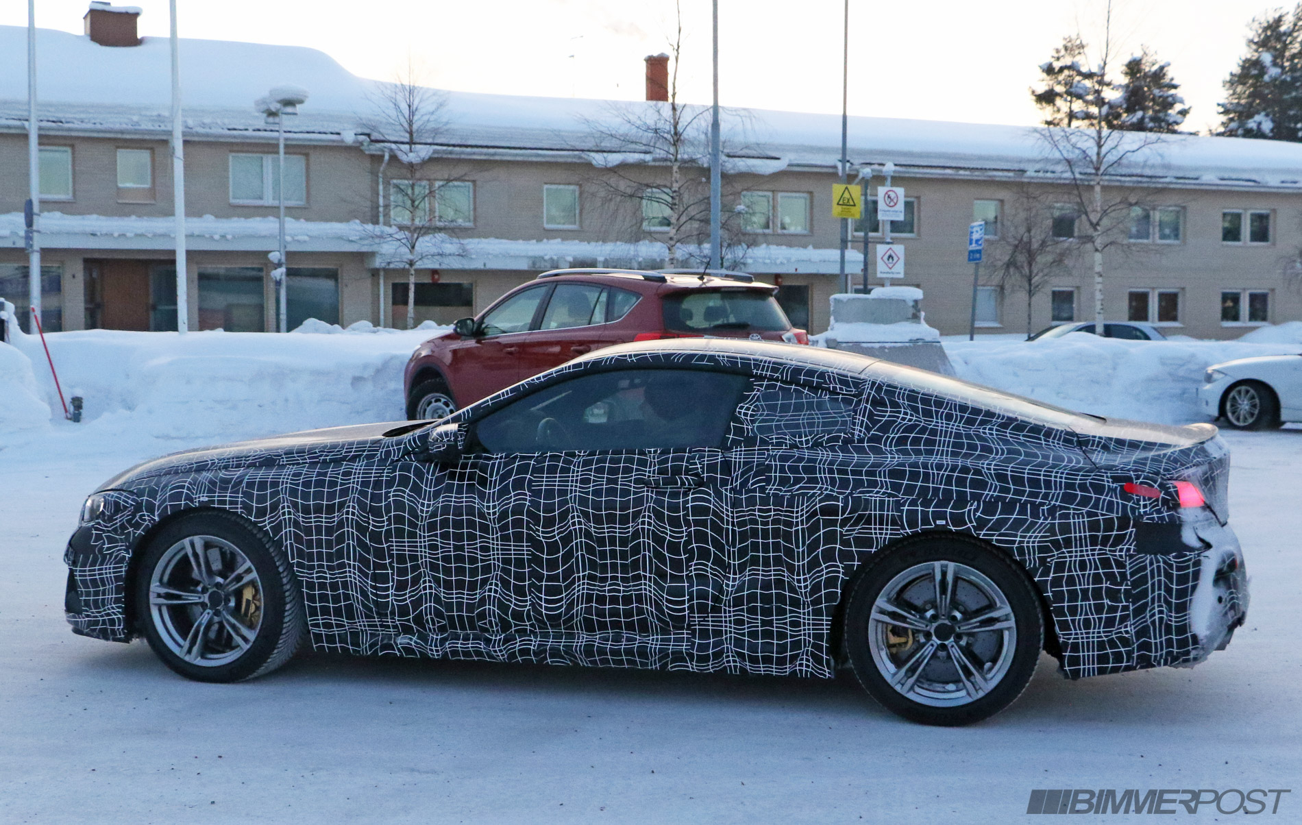 BMW%20M8%20Coupe%208.jpg?w=128&h=135&fit