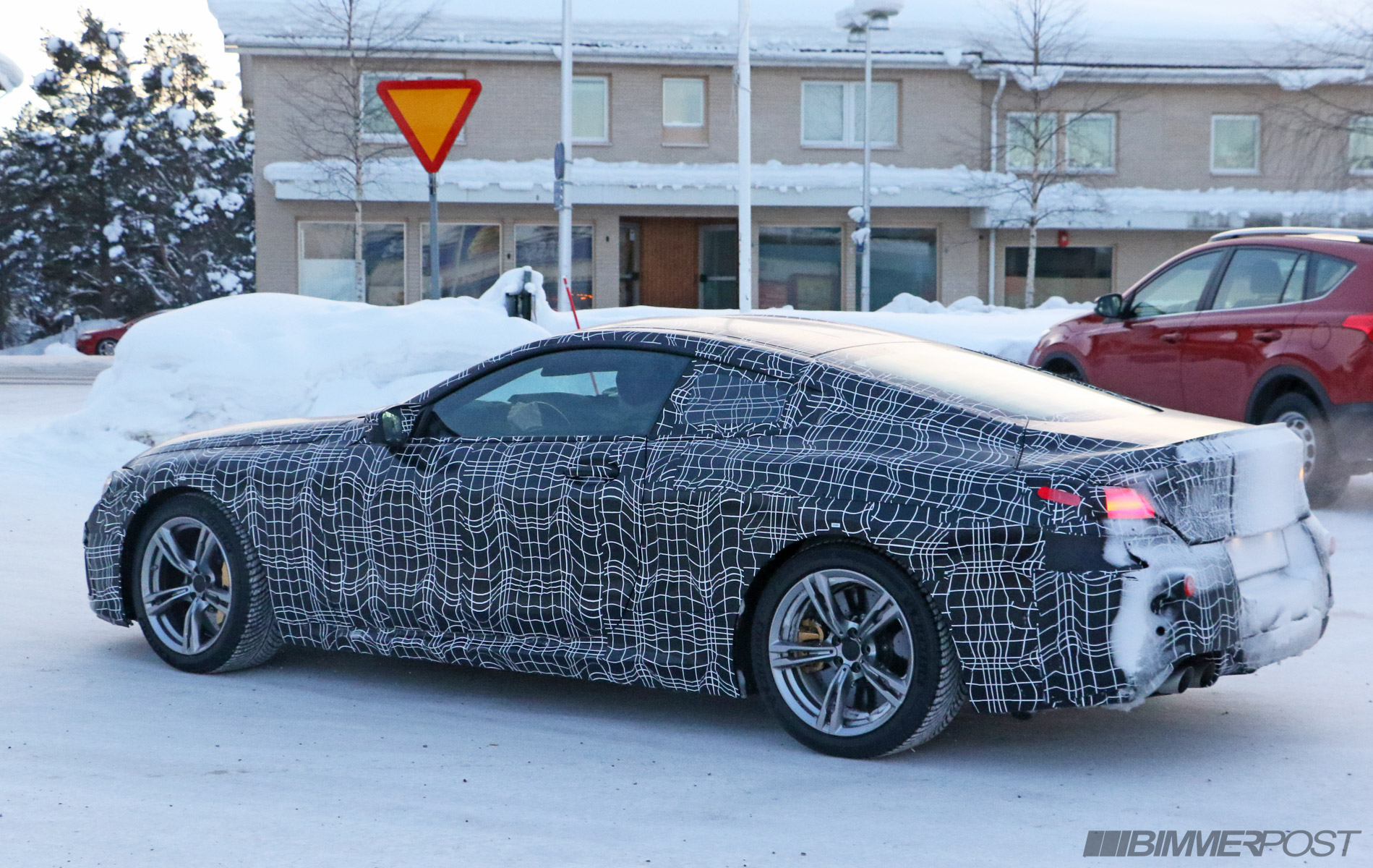 BMW%20M8%20Coupe%209.jpg?w=128&h=135&fit