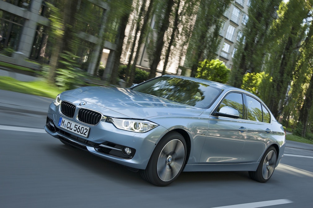 13 Bmw Activehybrid 3 Officially Launches With 340hp 39 Mpg 0 62 In 5 3 Sec Bmw 3 Series And 4 Series Forum F30 F32 F30post
