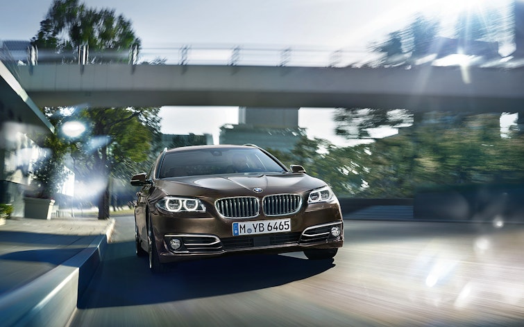 BMW 5 Series Touring (F11) Official Wallpapers, Video and Press Release -  2010 2011 BMW 5 Series Forum F10