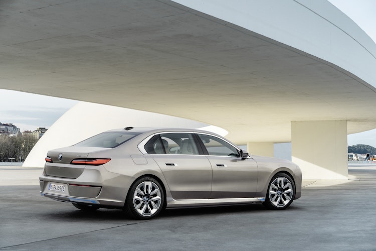 P90458173_The_new_BMW_i7_xDrive60._European_model_shown.jpg
