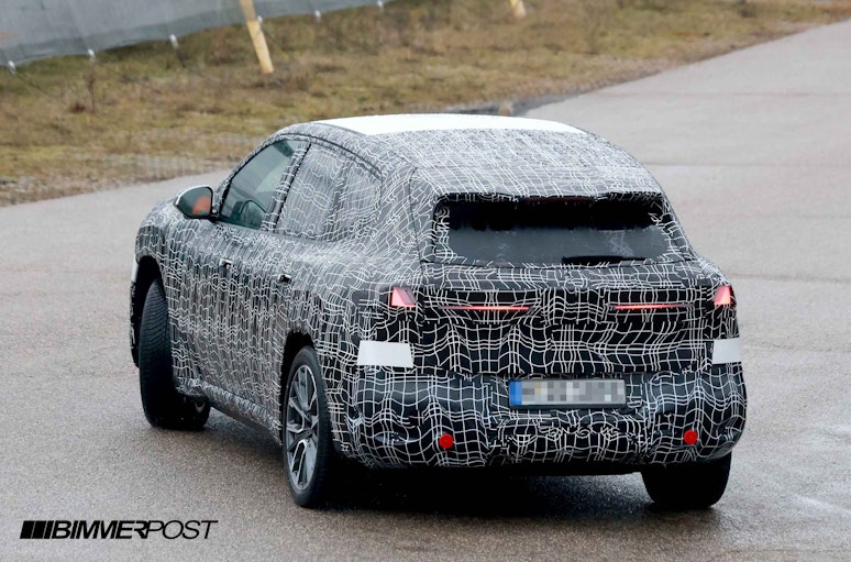 BMW%20iX3%2014.jpg