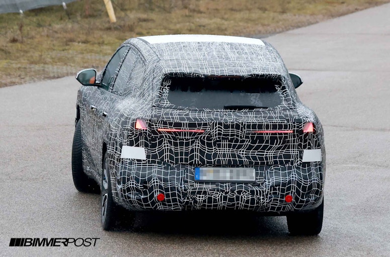 BMW%20iX3%2015.jpg