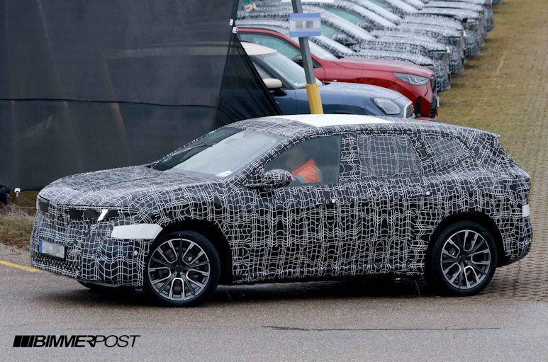 BMW%20iX3%205.jpg