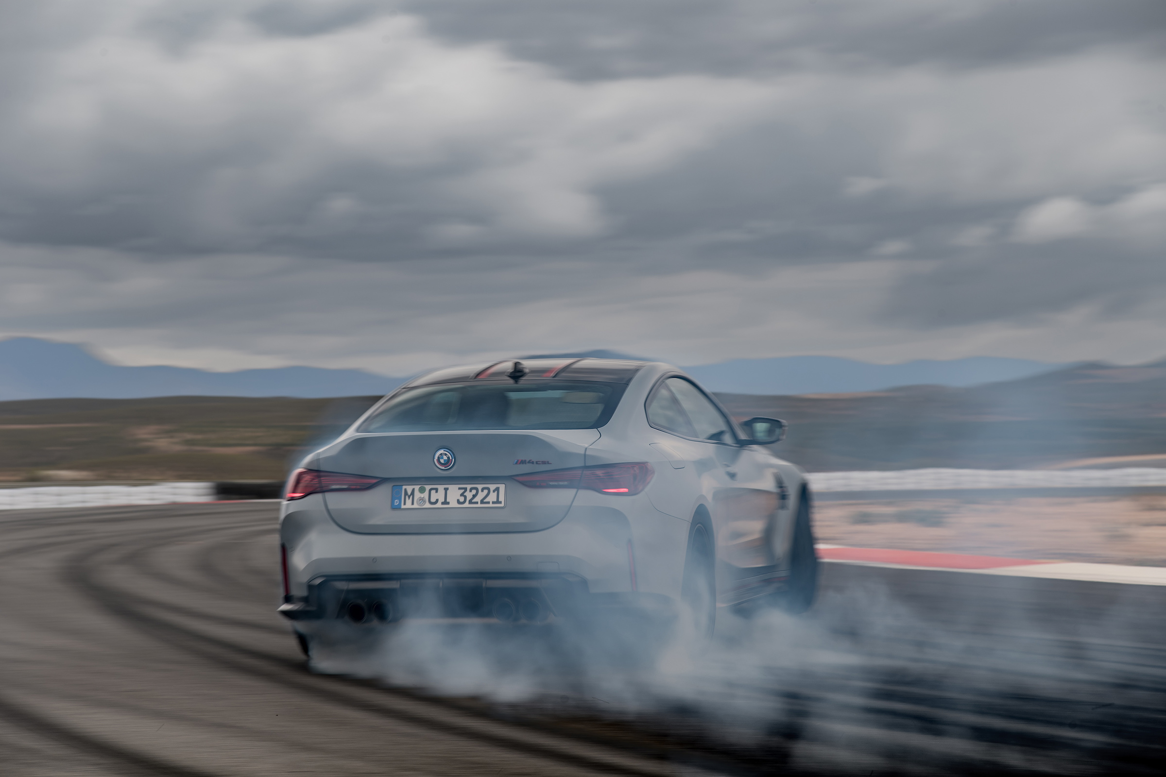 BMW%20M4%20CSL_Racetrack%20(21).jpg?w=14