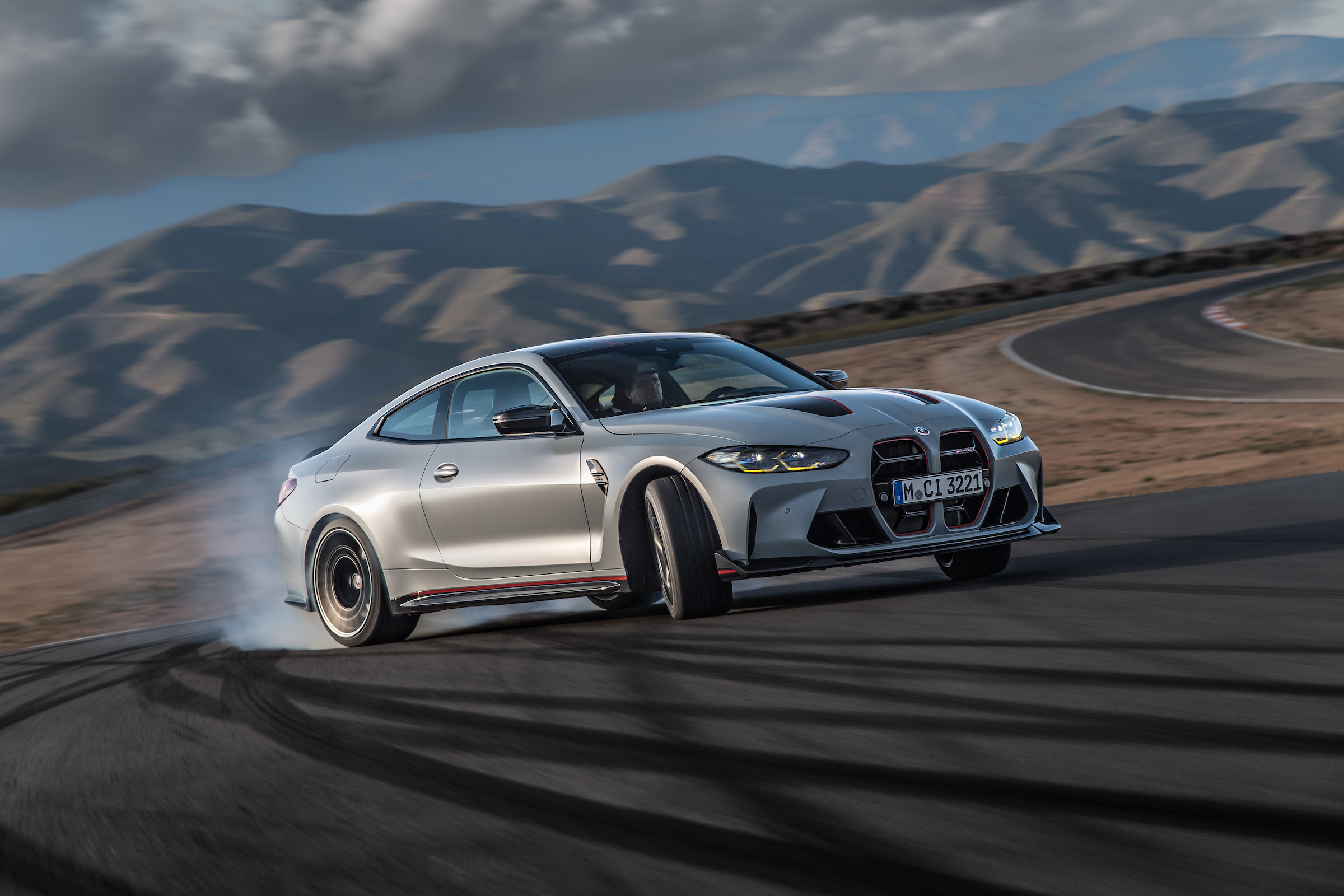 BMW%20M4%20CSL_Racetrack%20(30).jpg?w=14