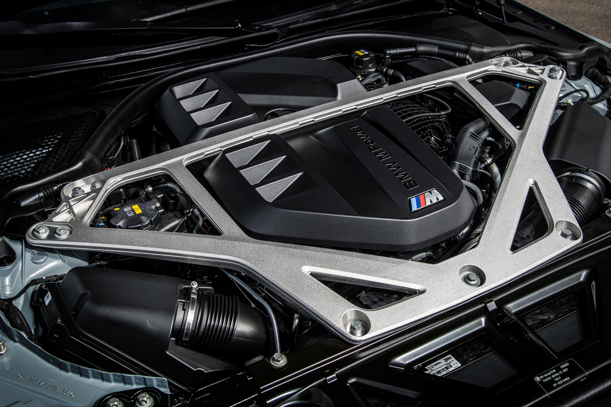 BMW%20M4%20CSL_SDetails%20(4).jpg?w=142&