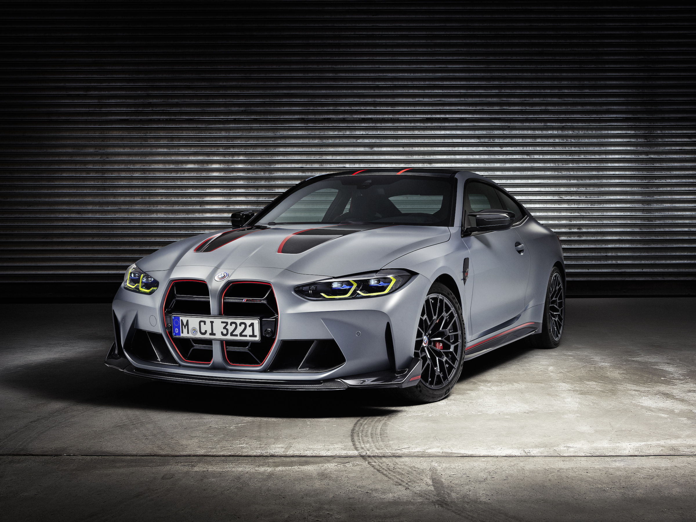 BMW%20M4%20CSL_Studio%20(1).jpg?w=142&h=