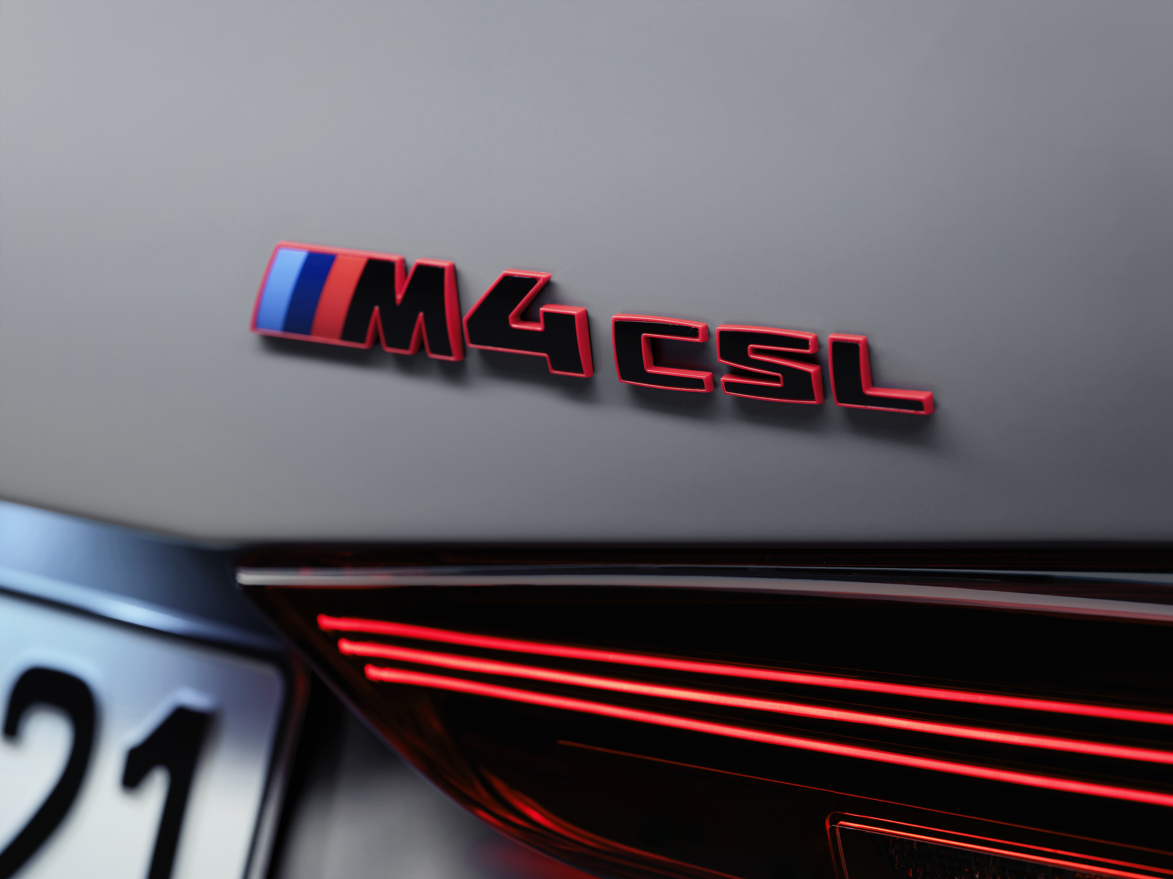 BMW%20M4%20CSL_Studio%20(11).jpg?w=142&h